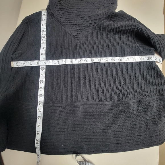 Lululemon Retreat Yourself Pullover. - Picture 9 of 11